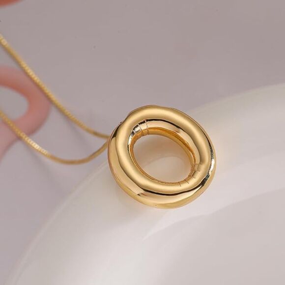 New Bubble‎ Letter Necklace Gold Initial O (4007) - Picture 2 of 5